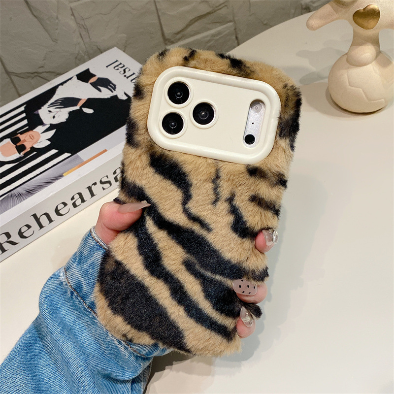 Luksusowe etui na telefon z wz – Phone Cases Iphone 17 Pro recenzja i cena