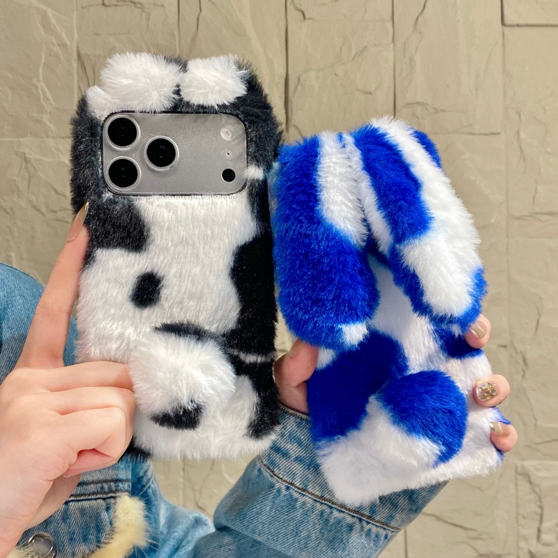 Urocze futrzane etui na telefo – Phone Cases Iphone 17 Pro recenzja i cena